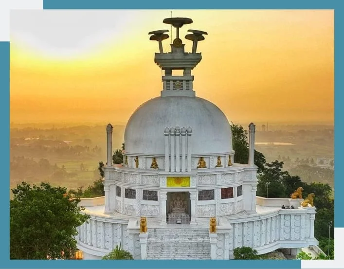 Dhauli_Shanti_Stupa